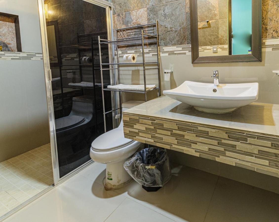 Hotel Suites Paraiso Mérida Exteriör bild